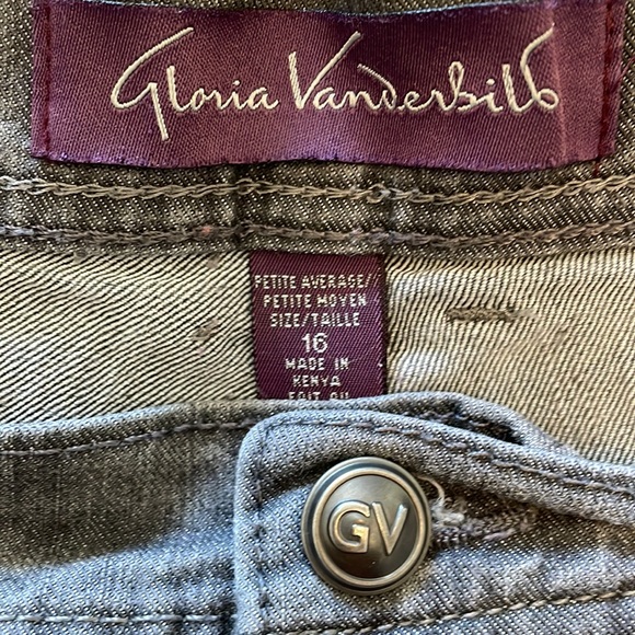 Gloria Vanderbilt Jeans - Picture 5 of 5